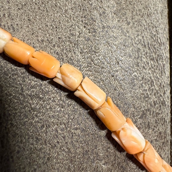 Natural Angel Skin Color Tulip Beads 
IMPT: See Description - Picture 11 of 17